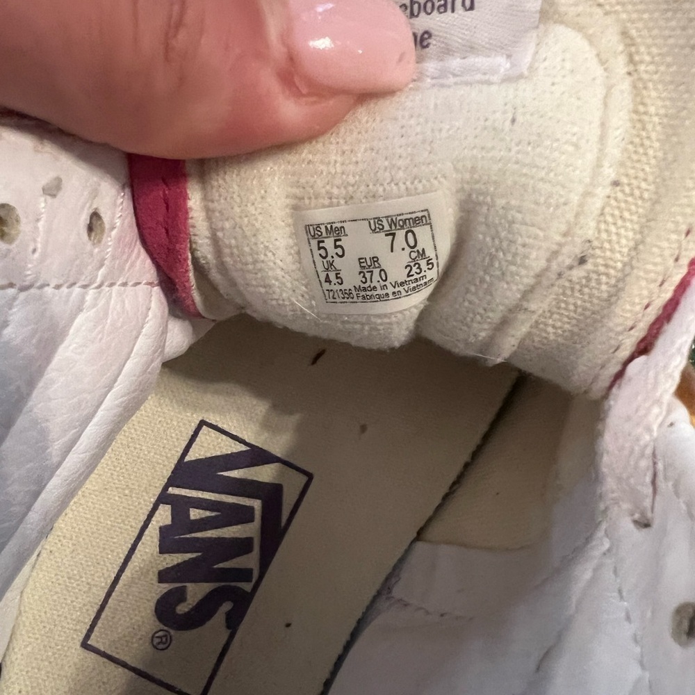 VANS - Picture 4 of 4